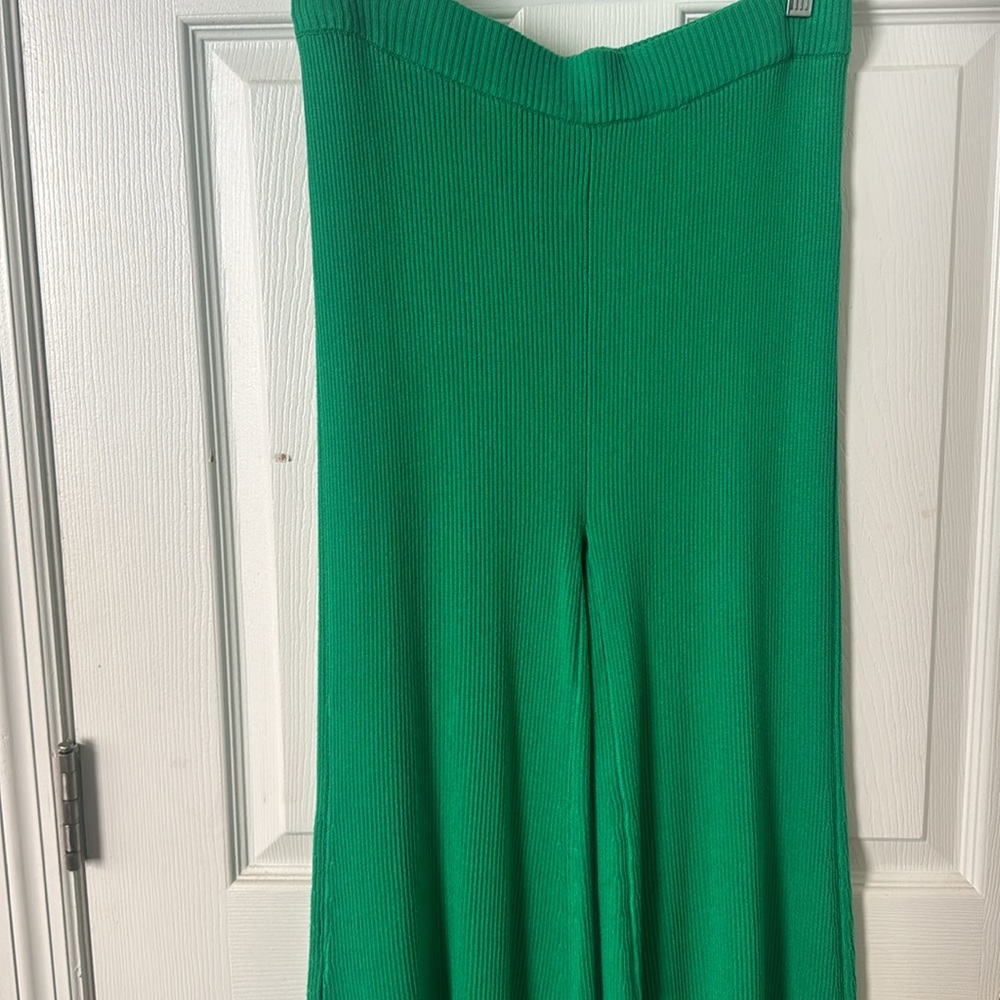 2 Piece Pant Set - Picture 4 of 5